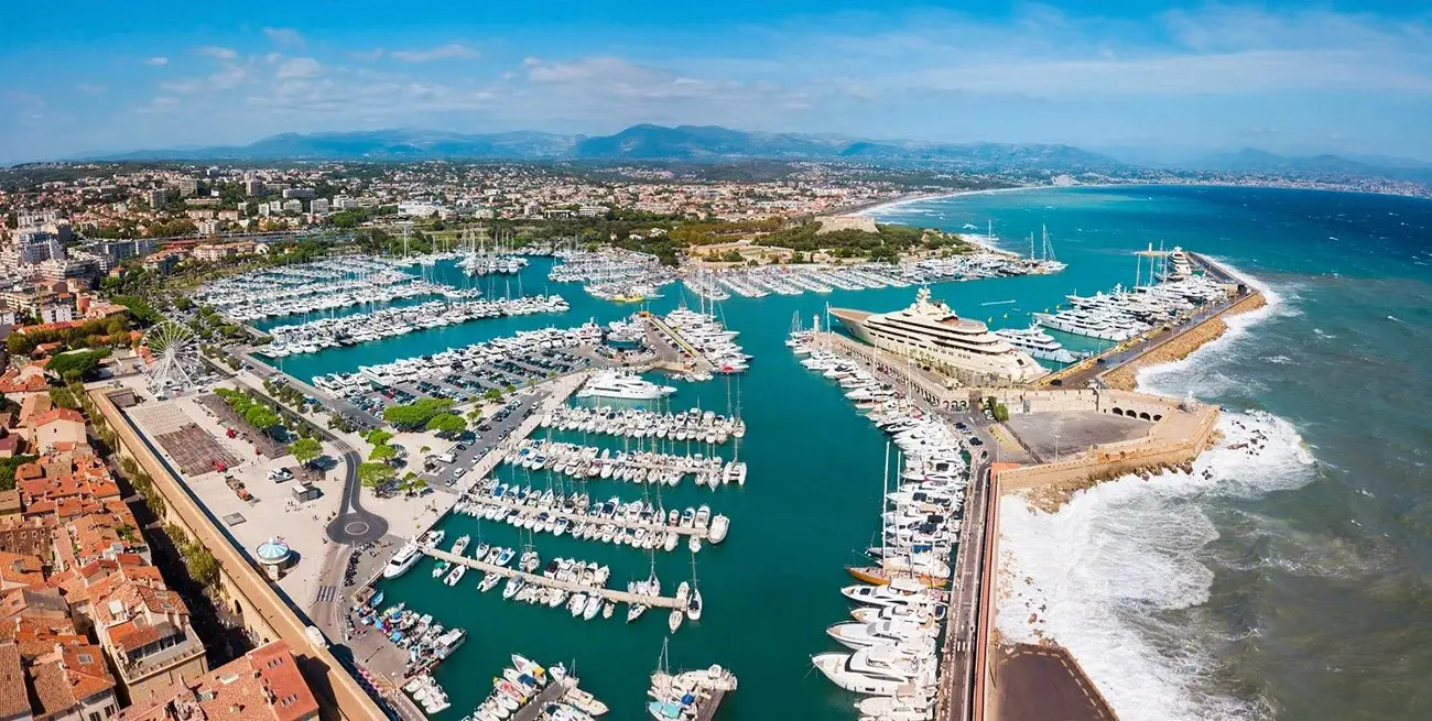 Bến du thuyền và clubhouse tại Sun Group Nha Trang